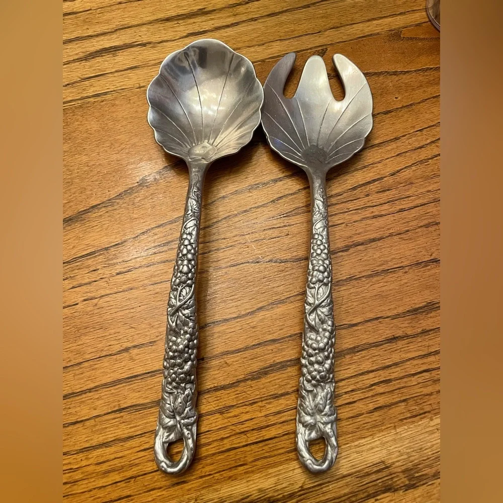Vintage Arthur Court grapevine salad servers - 1990. See pics